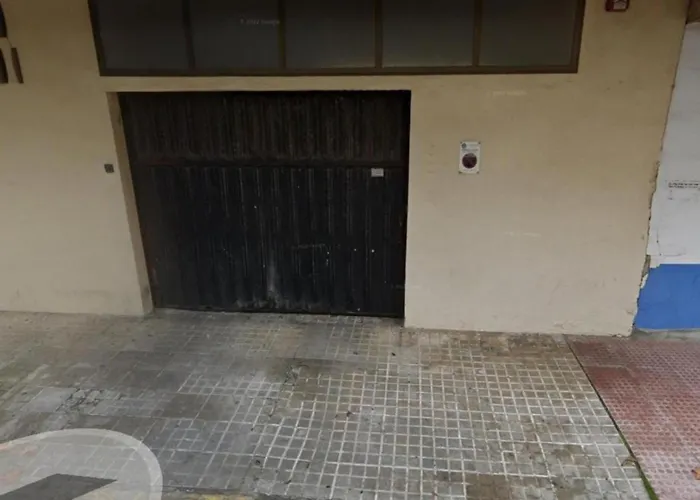 San Felipe Neri Free Parking